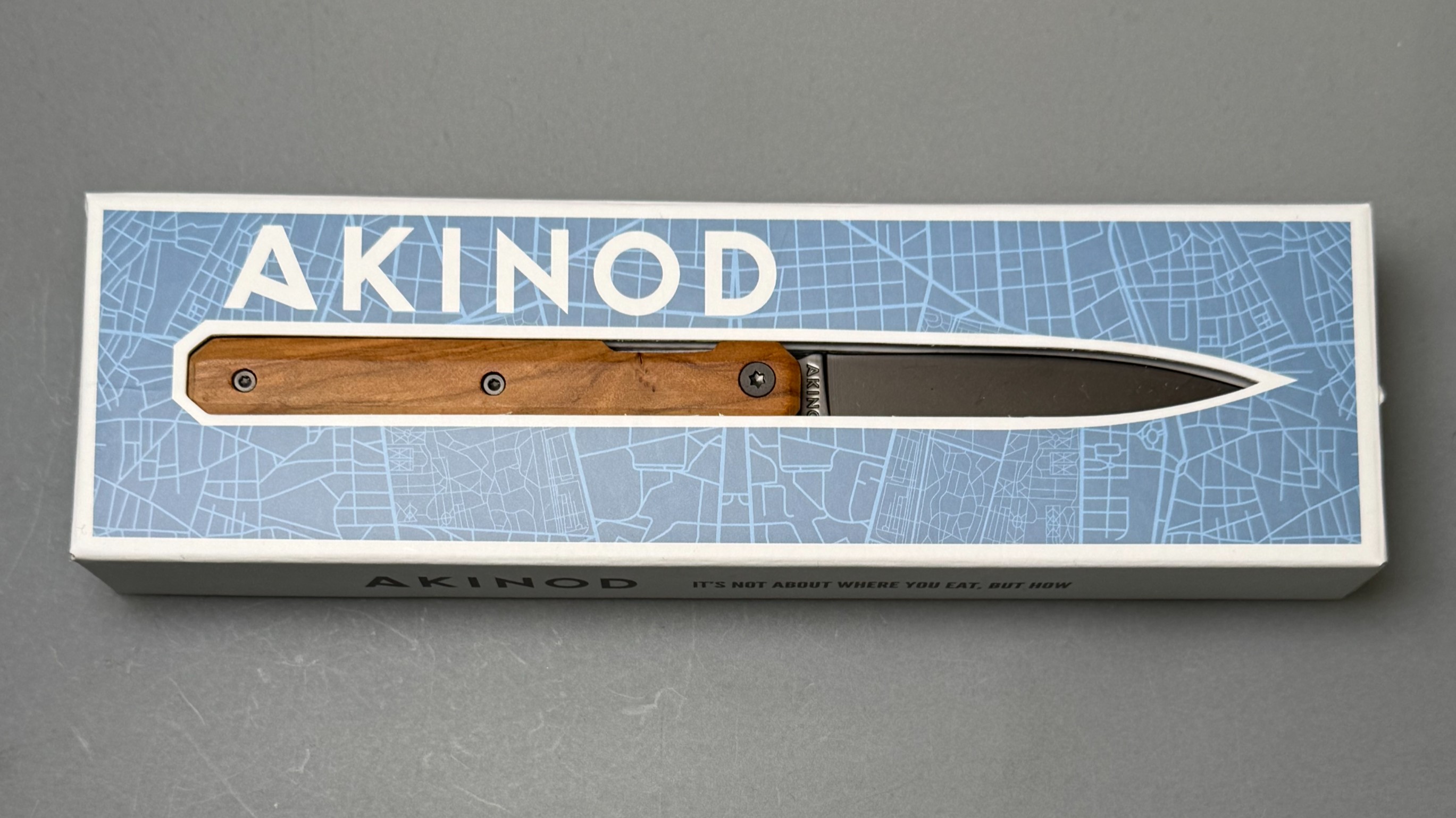 Messer Akindo 18H07, Titan, Olivenholz