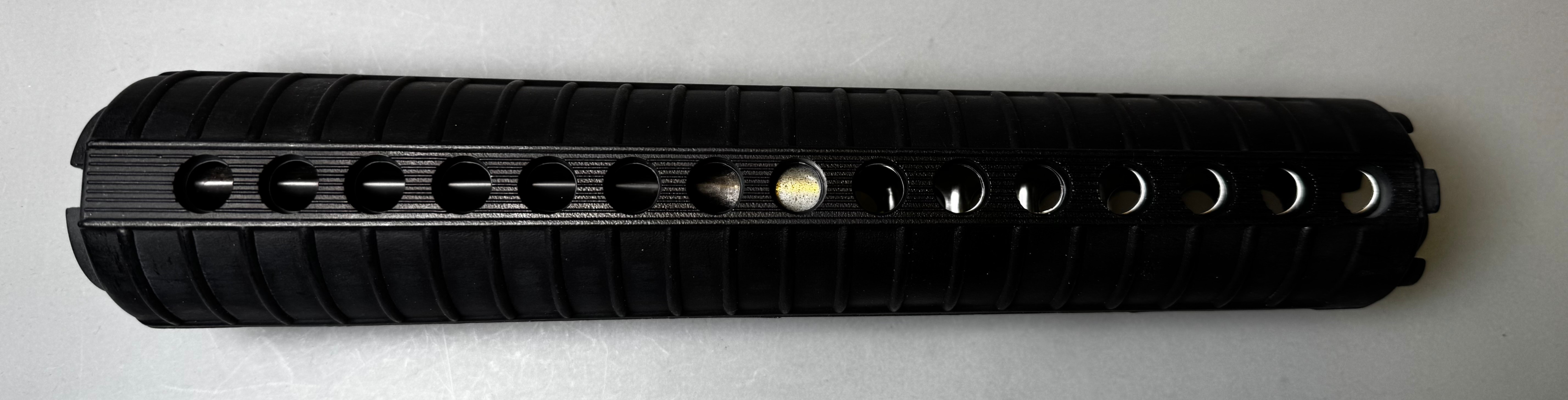 AR-15 A2 Handschutz aus Polymer, schwarz, neu (Arsenal Bestände)