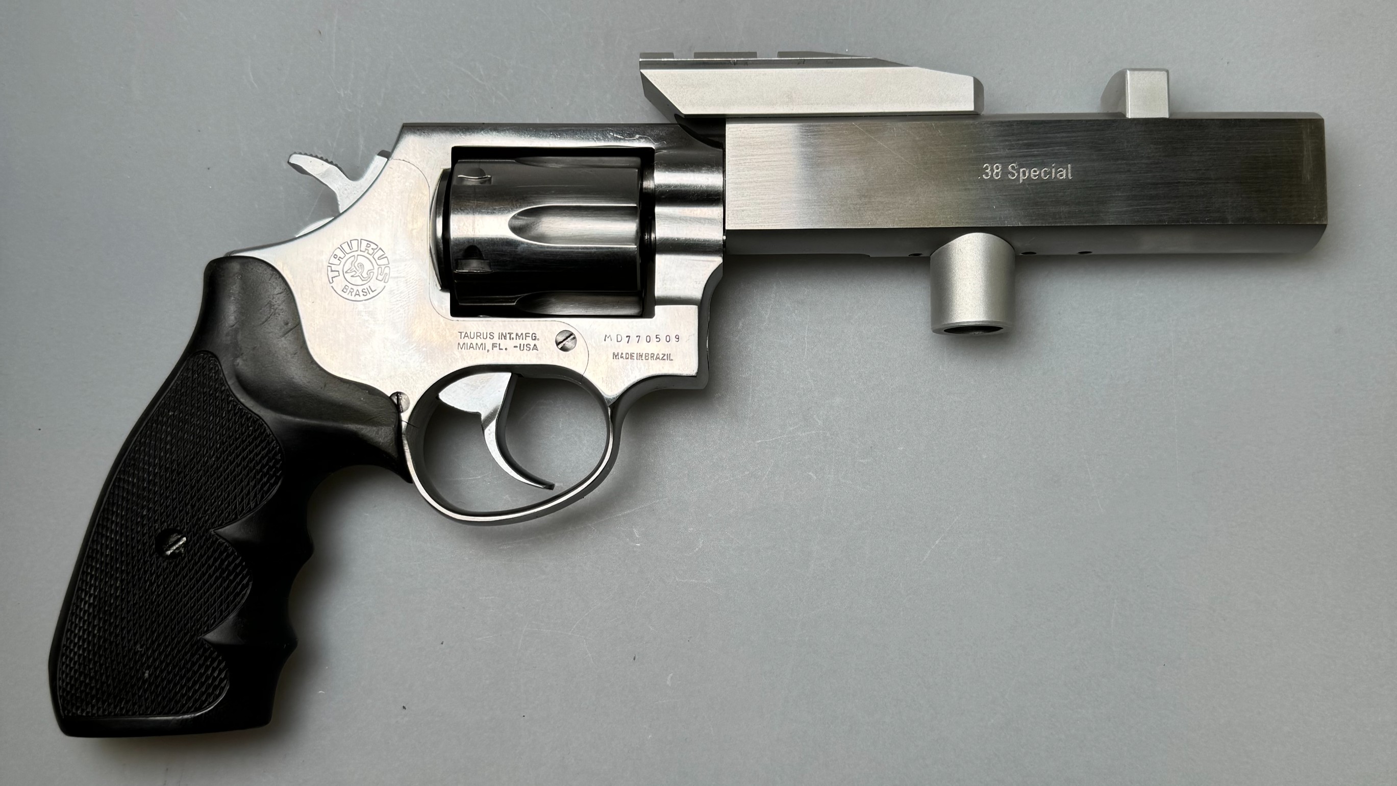 Revolver Taurus Trophy II Stainless Hofmann Custom .38 Spec. , 6 Schuss Trommel