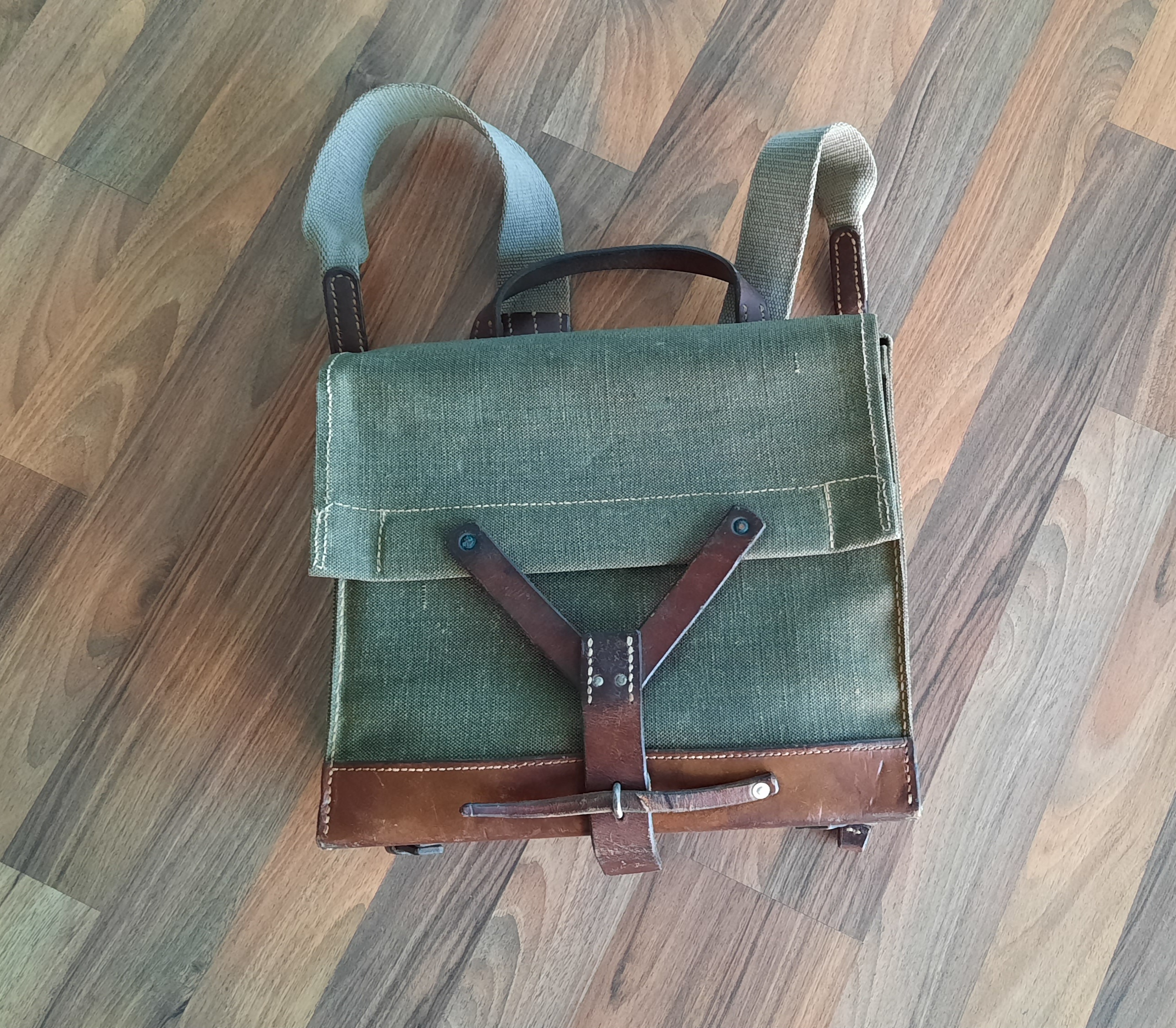 Magazintasche / Rucksack für 10 W+F LMG25 Magazine 7.5x55, GP11, 30 Patronen, inkl. 10 Magazine, Occasion
