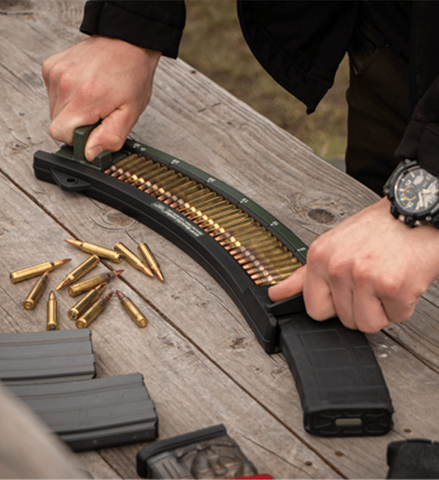 Magazinladehilfe Maglula AR15/M4 30rd Range BenchLoader Kal. .223Rem